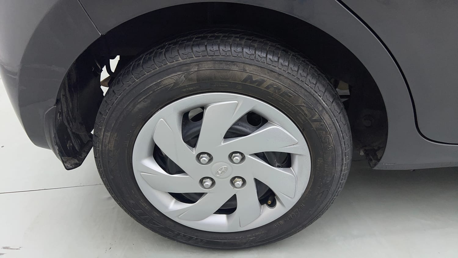 Used 2022 Hyundai Santro Sportz Petrol Manual tyres RIGHT REAR TYRE RIM VIEW