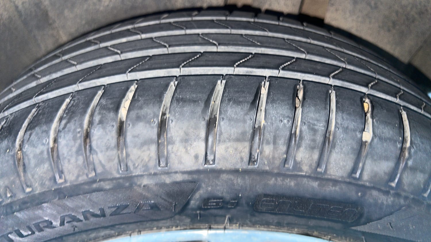 Used 2024 Maruti Suzuki Ertiga ZXi Plus AT Petrol Automatic tyres LEFT REAR TYRE TREAD VIEW