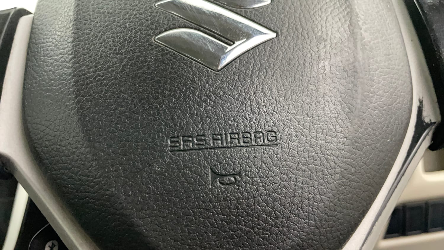 Used 2018 Maruti Suzuki Celerio ZXi AMT Petrol Automatic top_features Airbags
