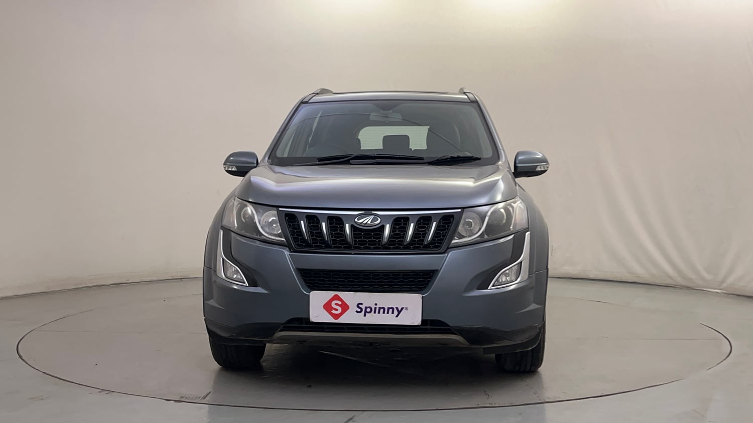 Used 2016 Mahindra XUV500 W10 AT Diesel Automatic exterior FRONT VIEW