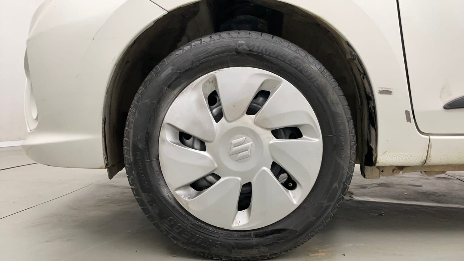 Used 2018 Maruti Suzuki Celerio ZXi AMT Petrol Automatic tyres LEFT FRONT TYRE RIM VIEW