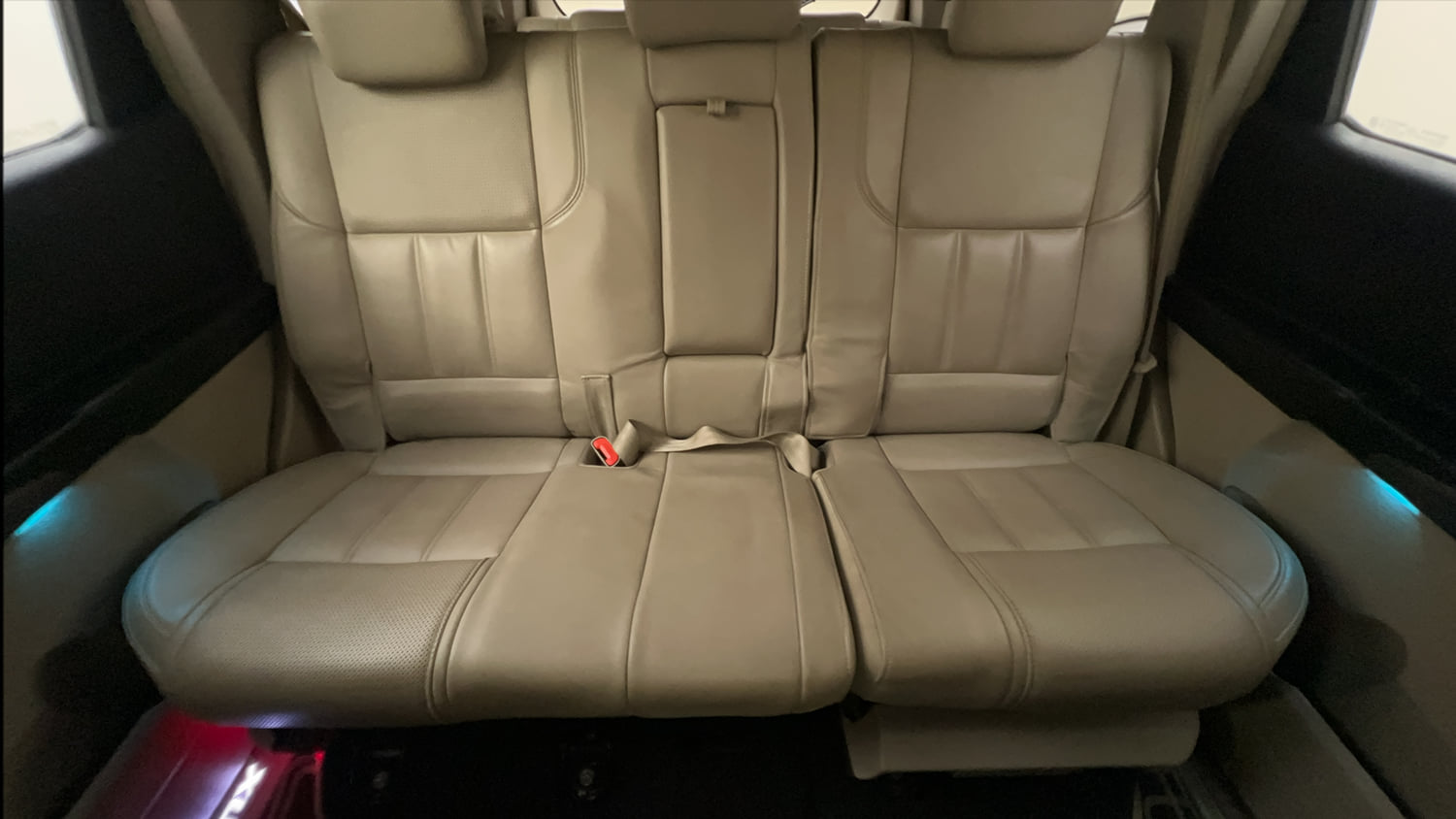 Used 2016 Mahindra XUV500 W10 AT Diesel Automatic interior REAR SEAT CONDITION VIEW
