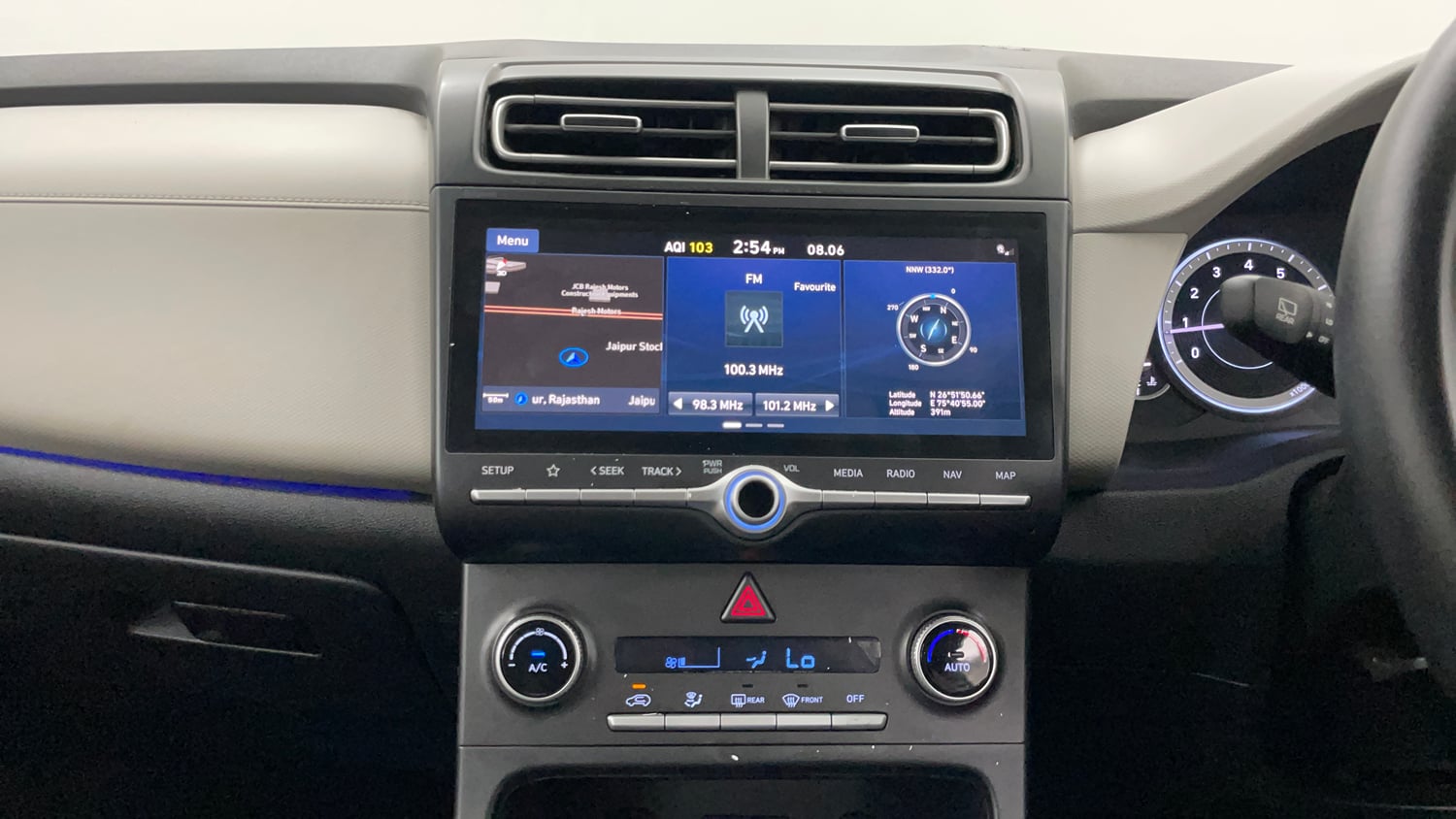 Used 2022 Hyundai Creta SX 1.5 Petrol IVT Petrol Automatic interior MUSIC SYSTEM & AC CONTROL VIEW