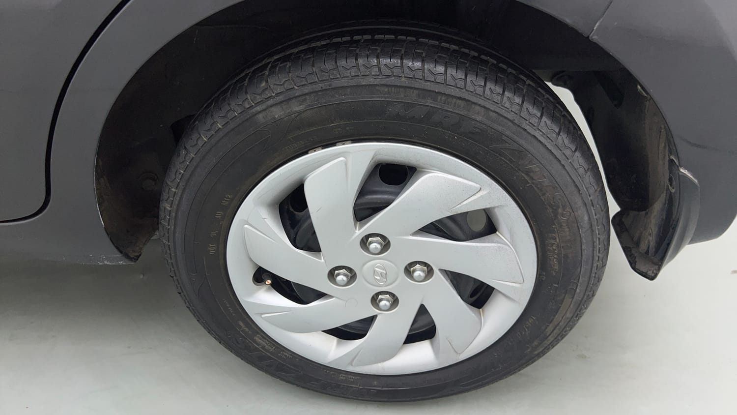 Used 2022 Hyundai Santro Sportz Petrol Manual tyres LEFT REAR TYRE RIM VIEW