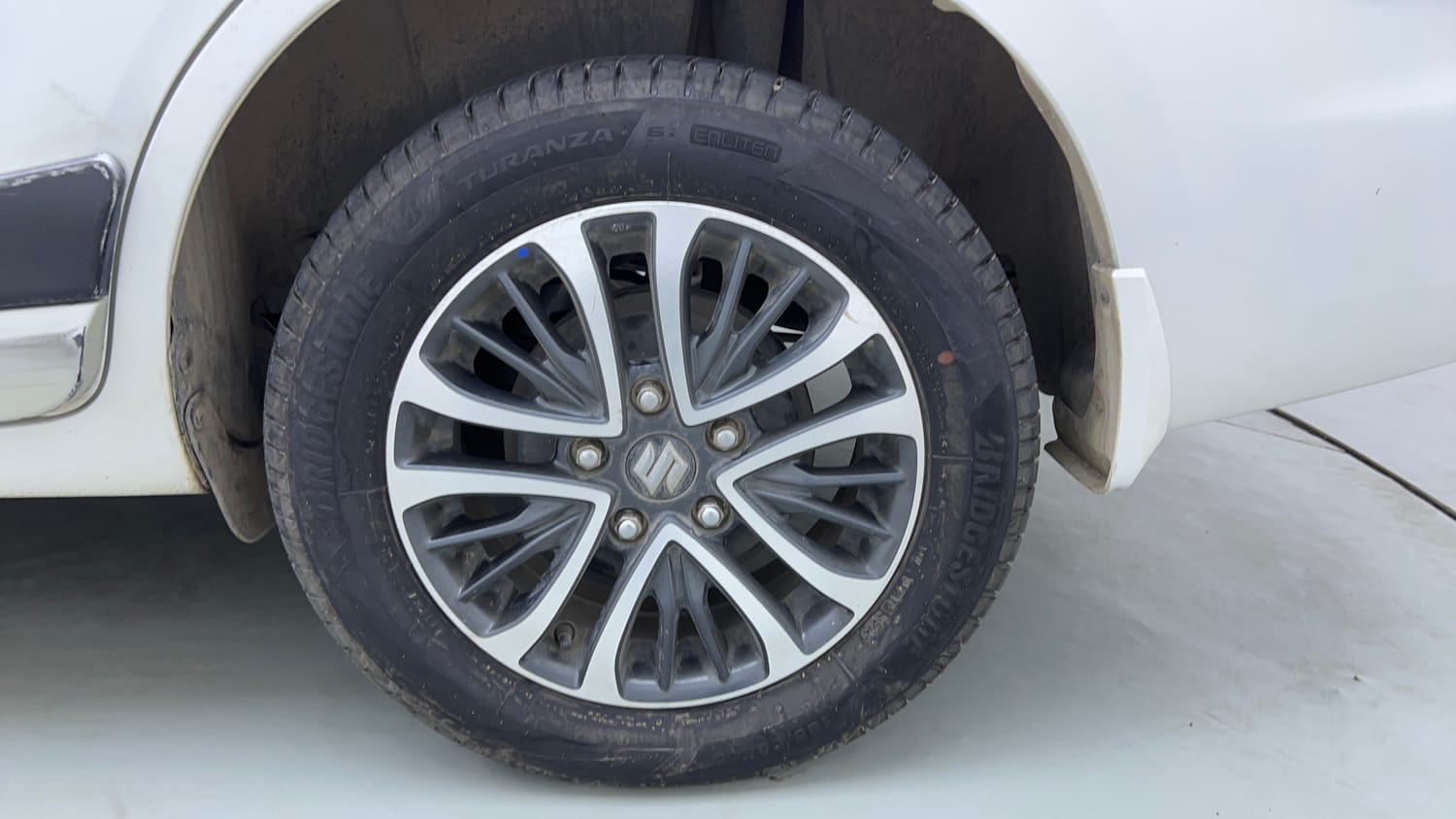 Used 2024 Maruti Suzuki Ertiga ZXi Plus AT Petrol Automatic tyres LEFT REAR TYRE RIM VIEW