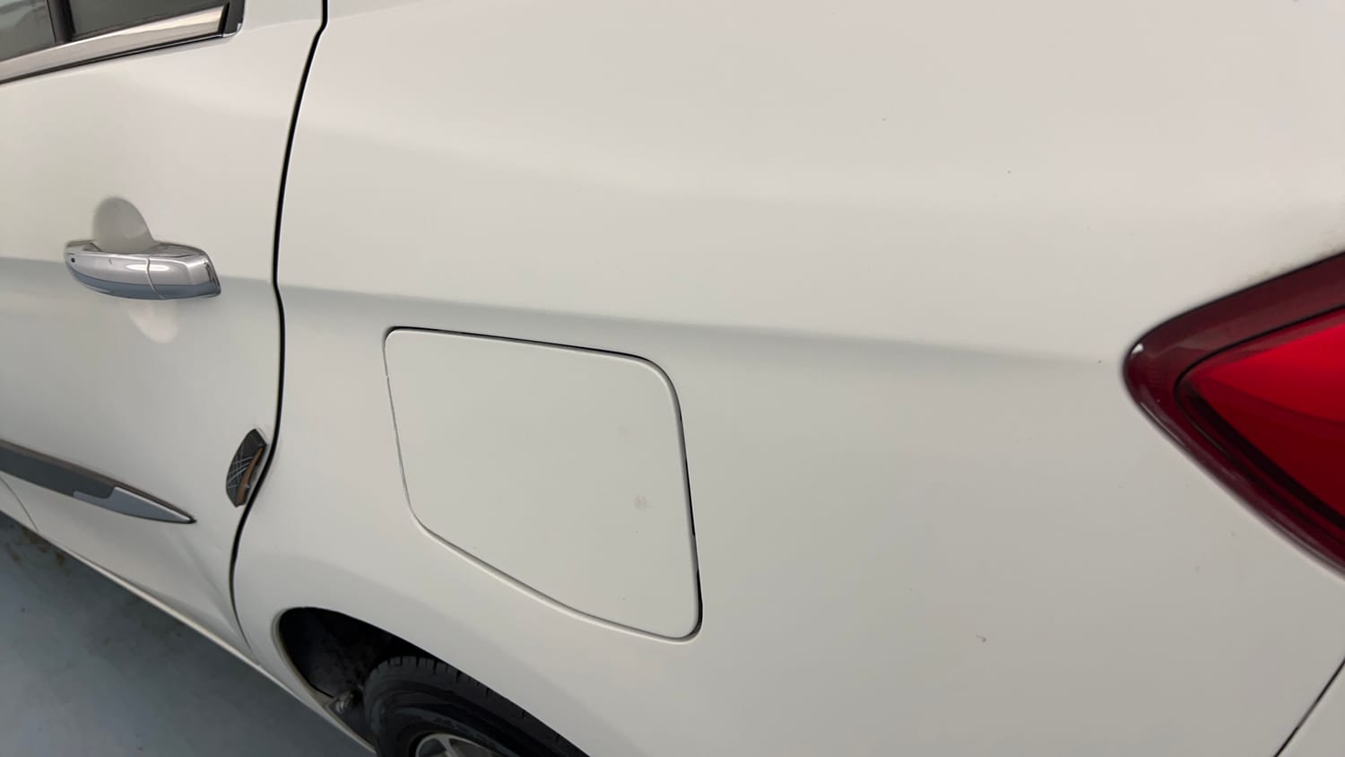 Used 2023 Maruti Suzuki Ciaz Alpha 1.5 Petrol Manual dents MINOR SCRATCH