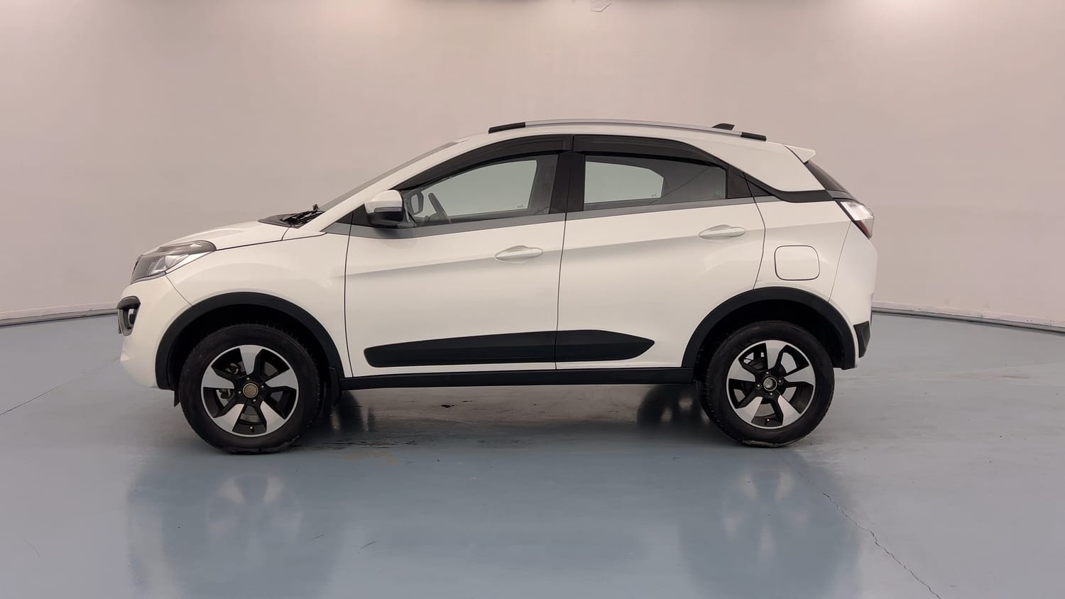 Used 2019 Tata Nexon XZA Plus Diesel Diesel Automatic exterior LEFT SIDE VIEW