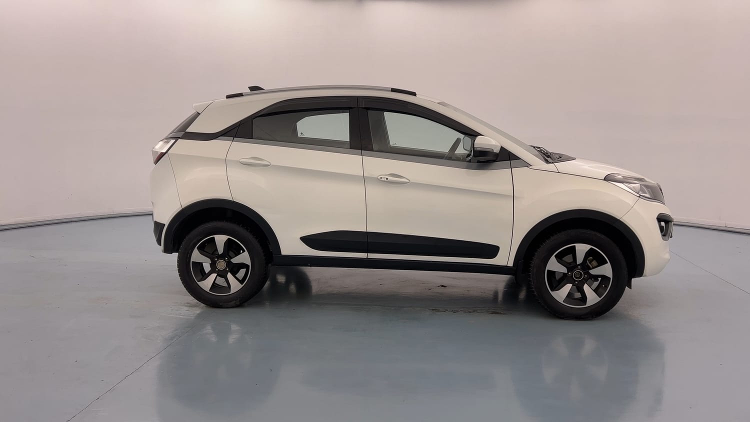 Used 2019 Tata Nexon XZA Plus Diesel Diesel Automatic exterior RIGHT SIDE VIEW