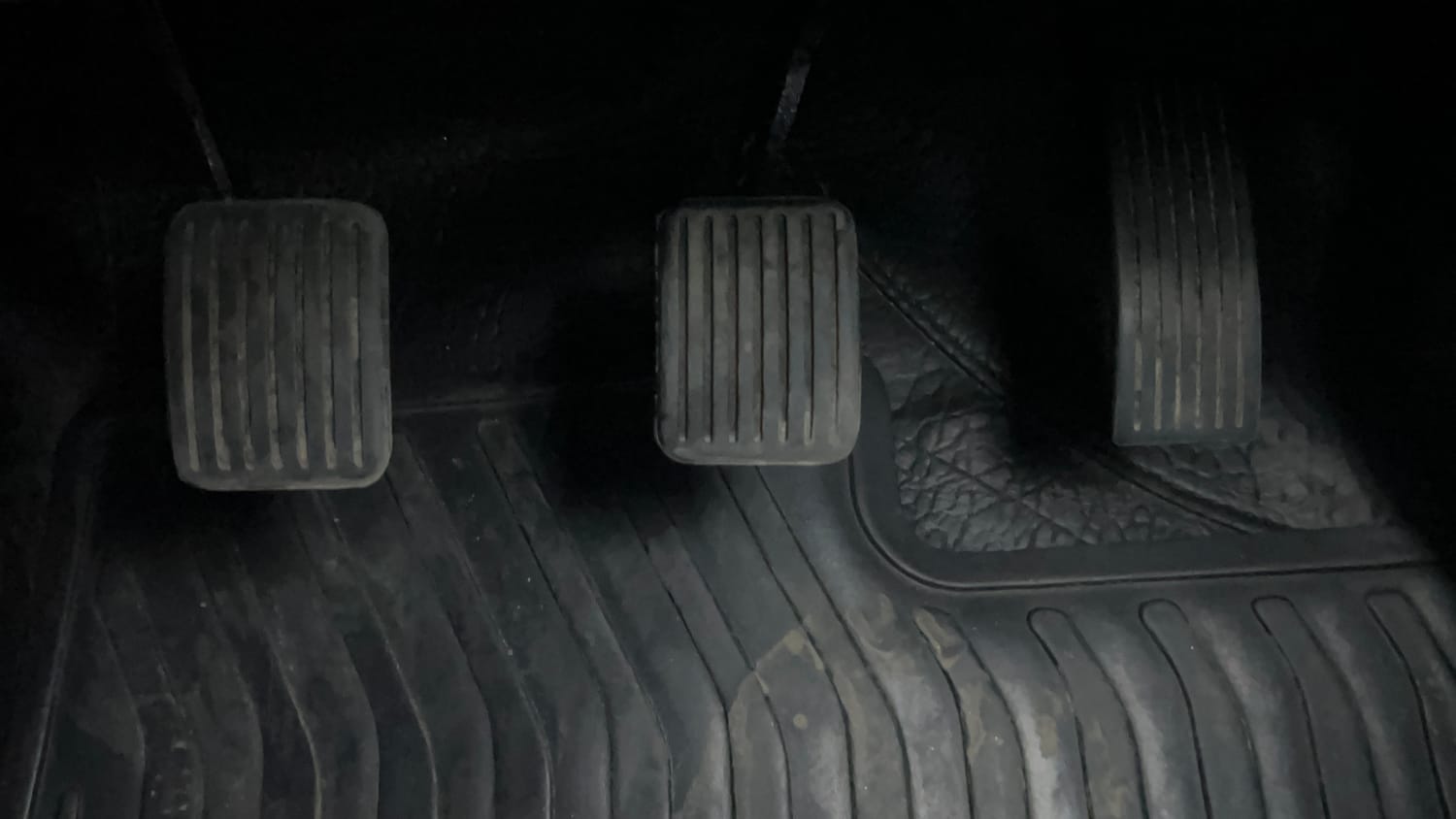 Used 2022 Hyundai Santro Sportz Petrol Manual interior PEDALS VIEW