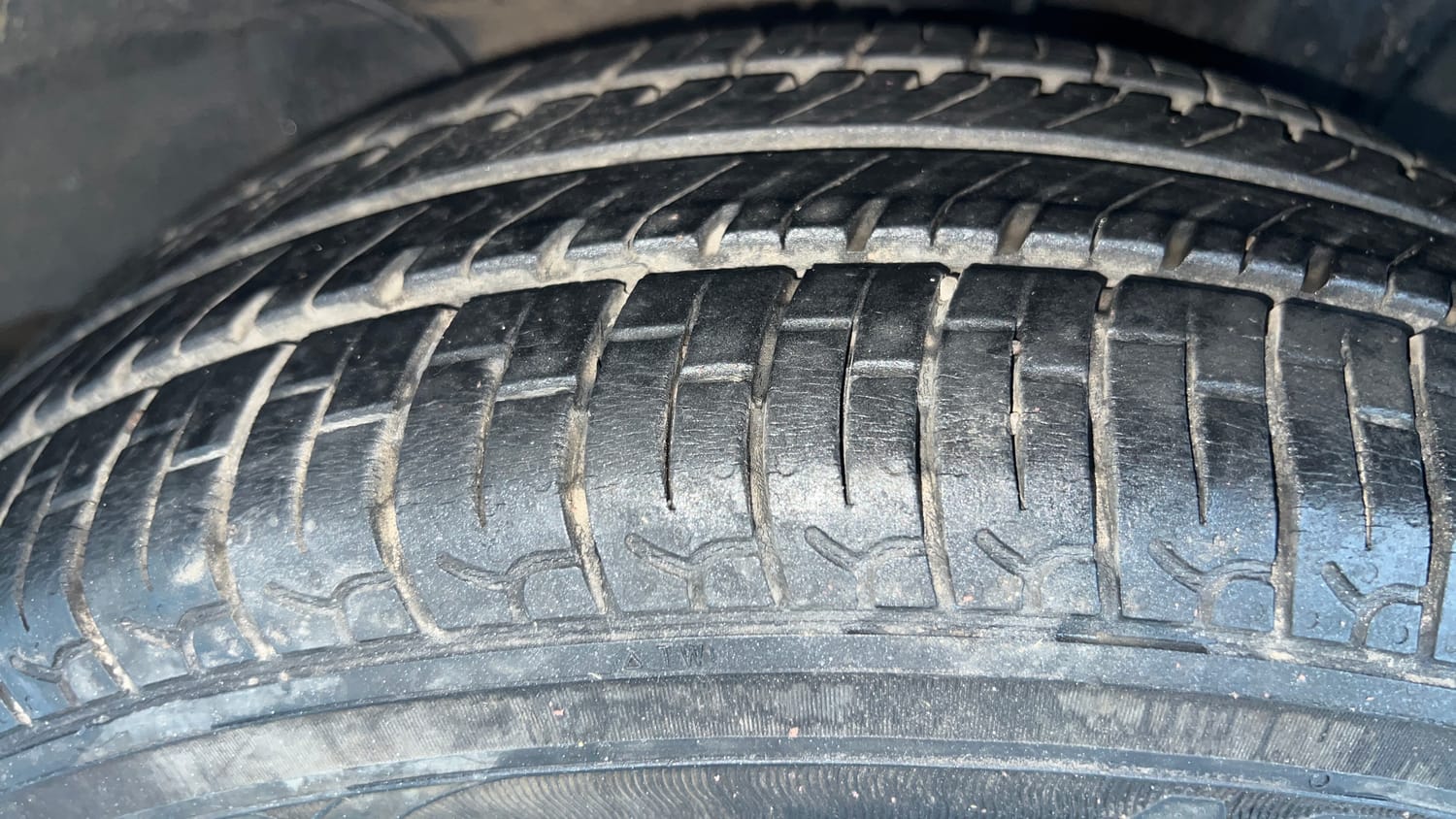 Used 2022 Hyundai Santro Sportz Petrol Manual tyres LEFT REAR TYRE TREAD VIEW