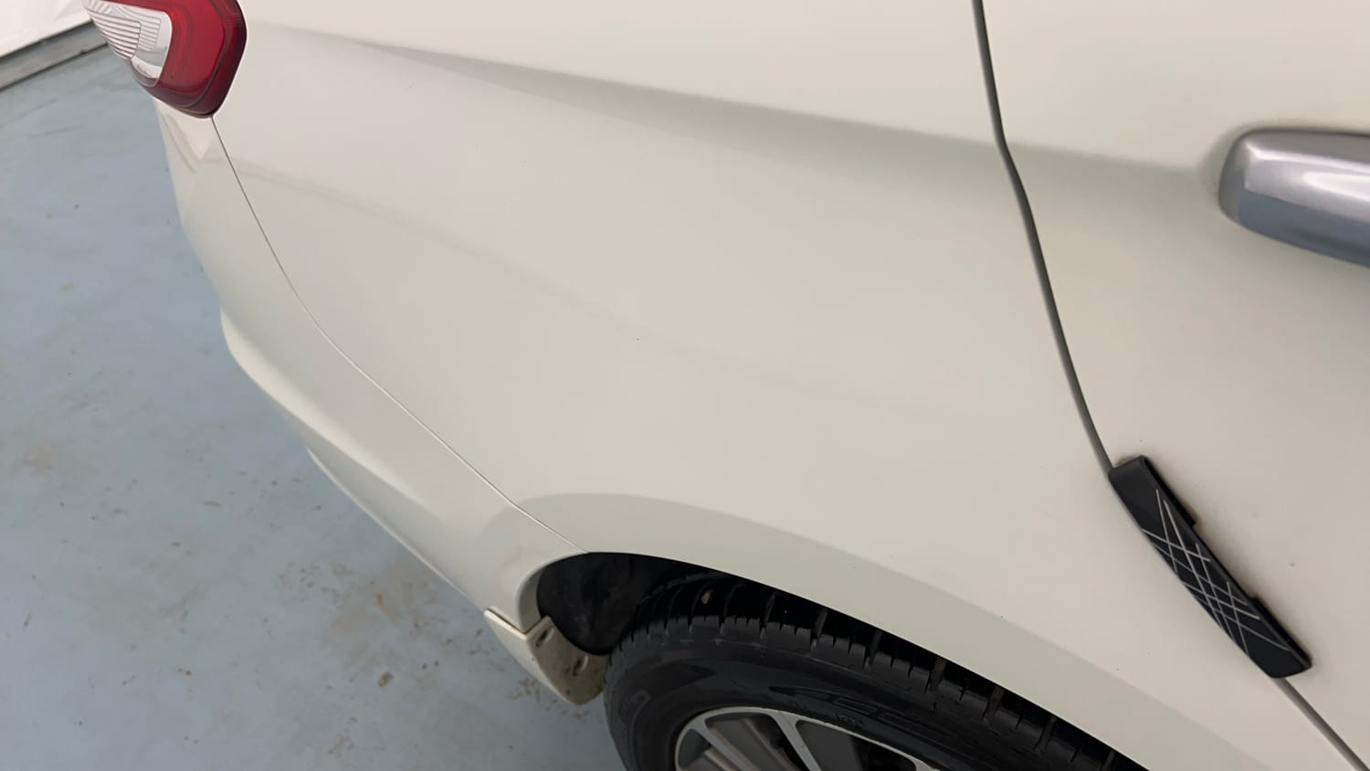 Used 2023 Maruti Suzuki Ciaz Alpha 1.5 Petrol Manual dents MINOR SCRATCH