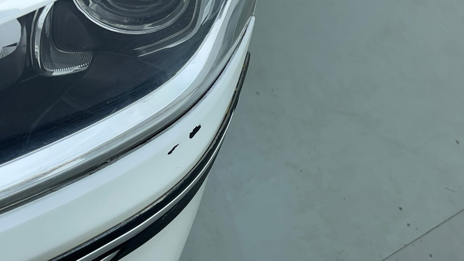 Used 2024 Maruti Suzuki Ertiga ZXi Plus AT Petrol Automatic dents MINOR SCRATCH