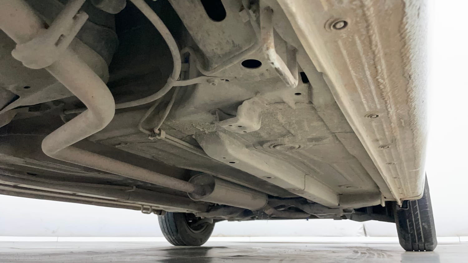 Used 2018 Maruti Suzuki Celerio ZXi AMT Petrol Automatic extra REAR RIGHT UNDERBODY VIEW