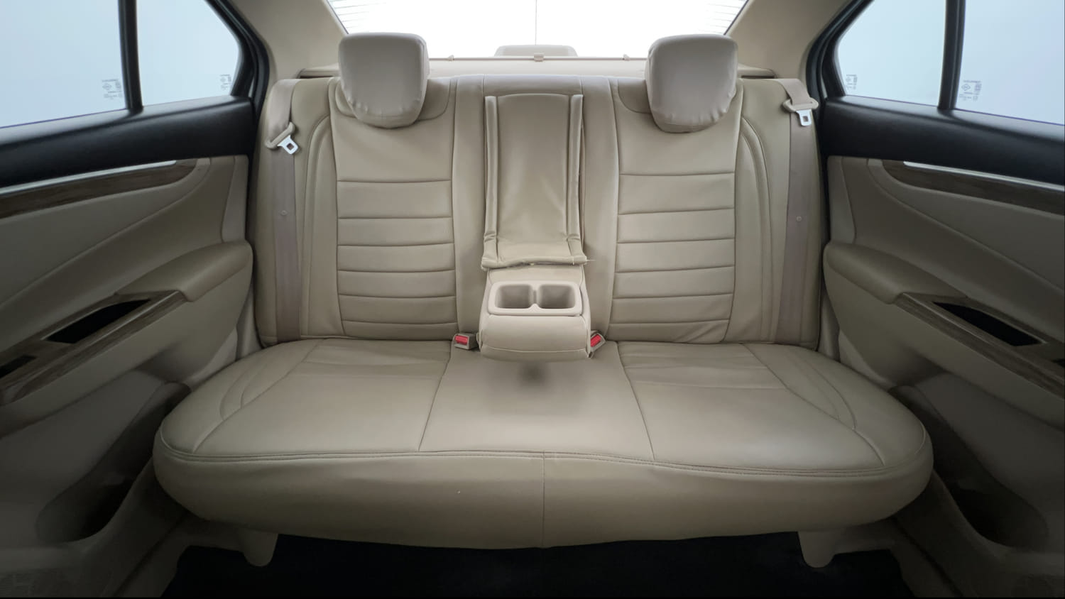Used 2023 Maruti Suzuki Ciaz Alpha 1.5 Petrol Manual interior REAR SEAT CONDITION VIEW