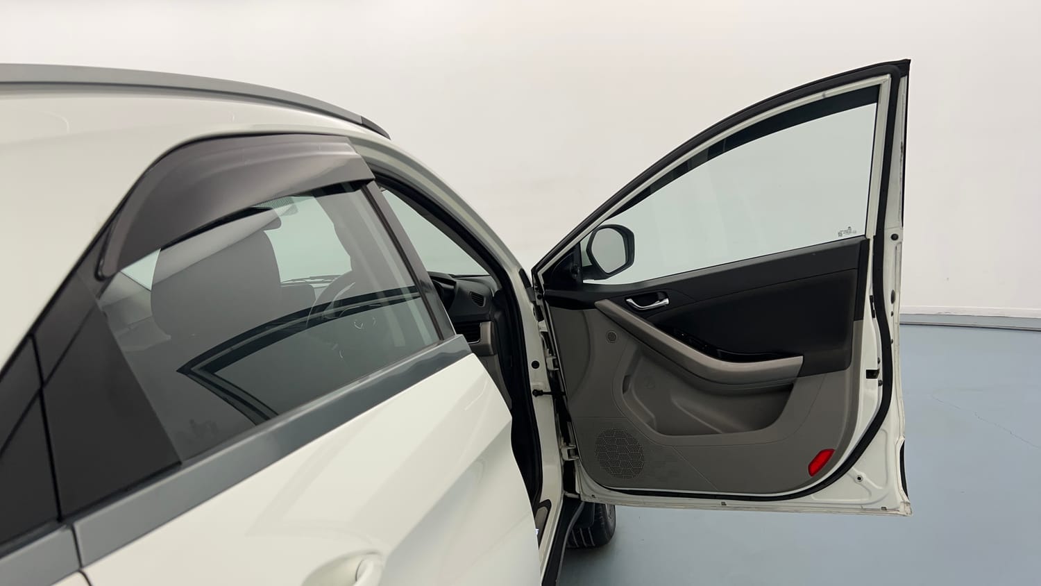 Used 2019 Tata Nexon XZA Plus Diesel Diesel Automatic interior RIGHT FRONT DOOR OPEN VIEW