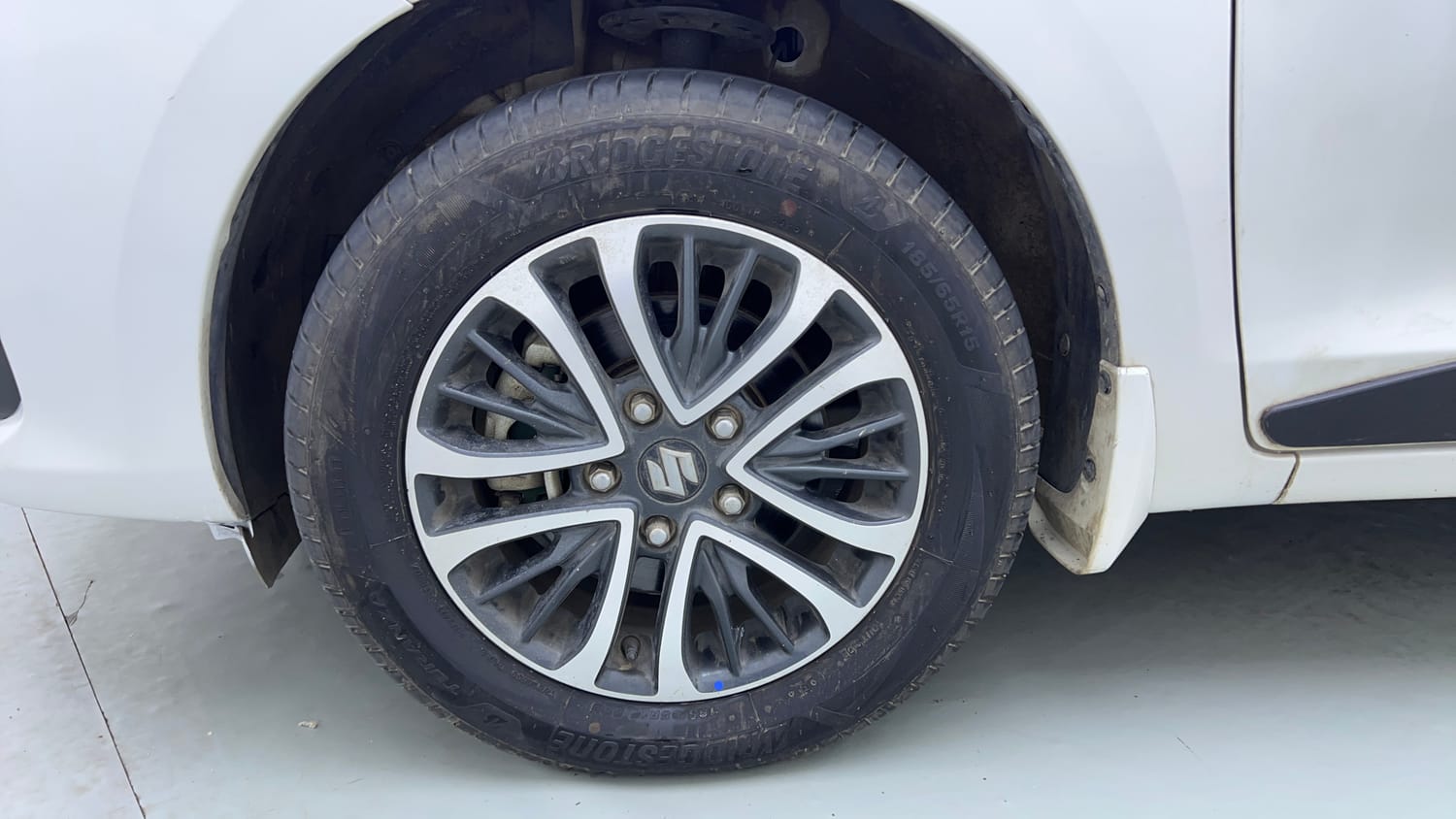 Used 2024 Maruti Suzuki Ertiga ZXi Plus AT Petrol Automatic tyres LEFT FRONT TYRE RIM VIEW