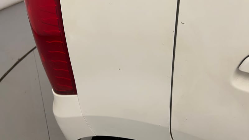 Used 2017 Maruti Suzuki Wagon R 1.0 VXI AMT Petrol Automatic dents MINOR SCRATCH