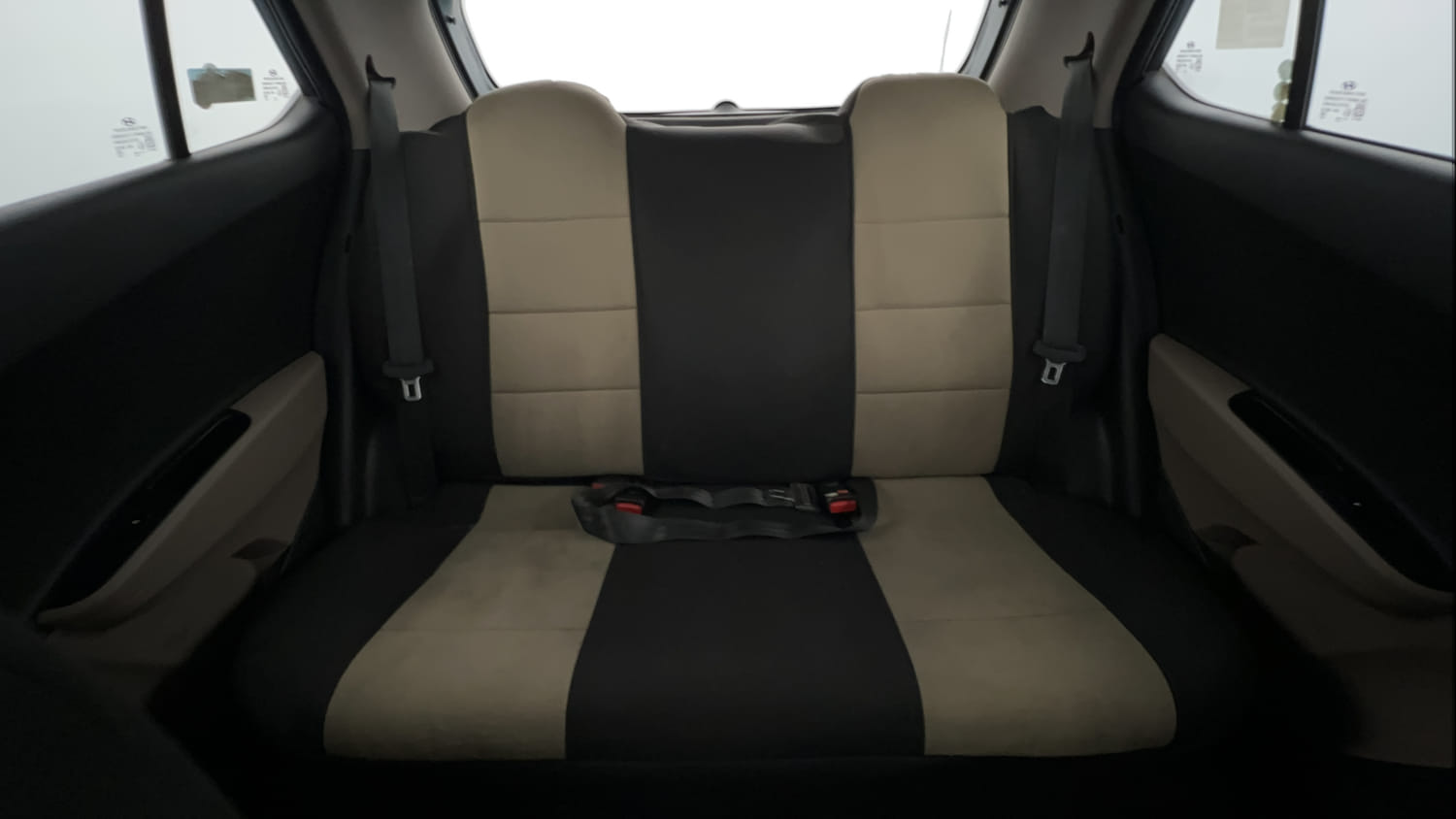 Used 2014 Hyundai Grand i10 Magna 1.2 Kappa VTVT Petrol Manual interior REAR SEAT CONDITION VIEW