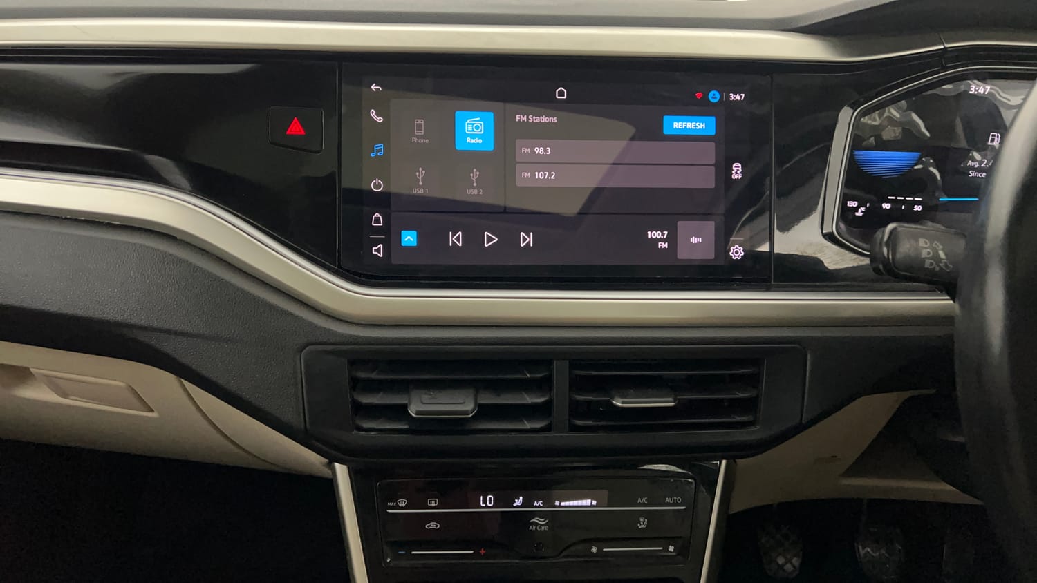 Used 2023 Volkswagen Virtus Topline 1.0 TSI MT Petrol Manual interior MUSIC SYSTEM & AC CONTROL VIEW