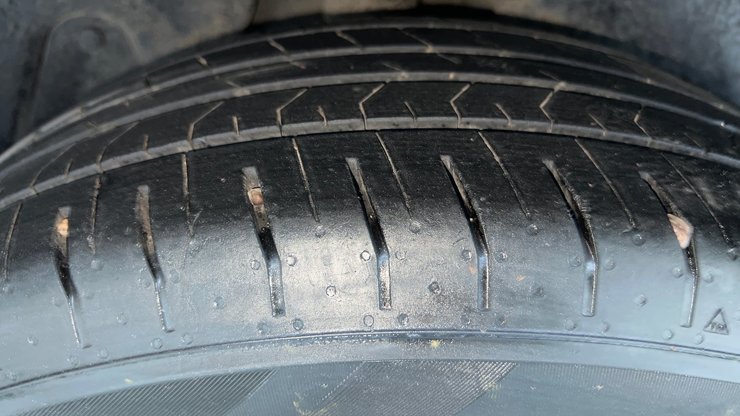 Used 2023 Hyundai Creta SX (O) 1.5 Petrol IVT Petrol Automatic tyres RIGHT REAR TYRE TREAD VIEW