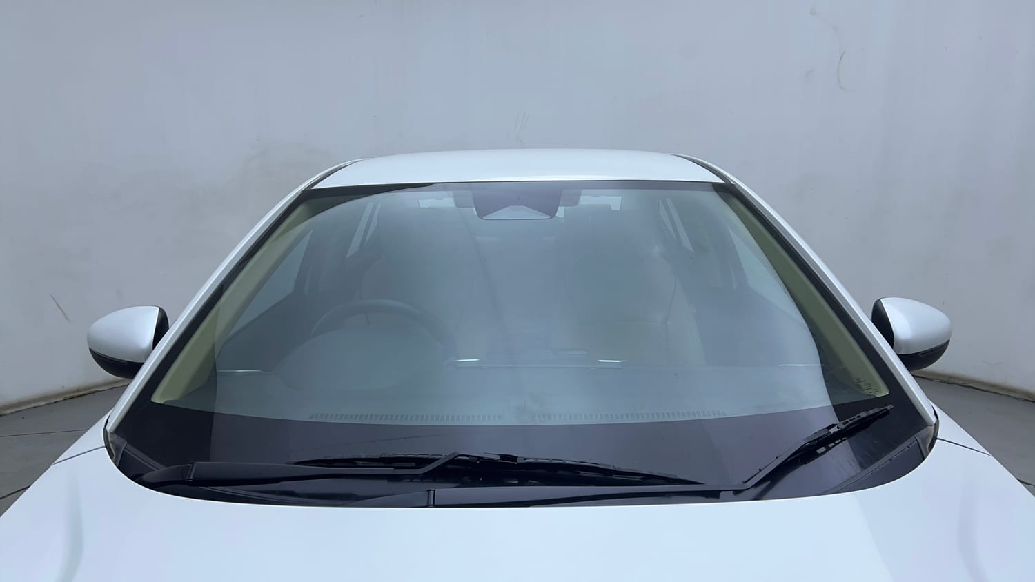 Used 2024 Honda City V Petrol MT Petrol Manual exterior FRONT WINDSHIELD VIEW