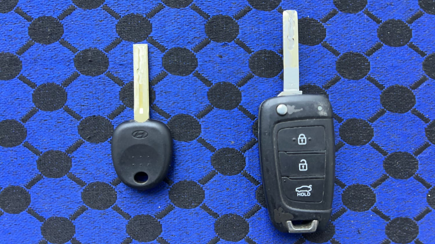 Used 2018 Hyundai Verna SX Plus 1.6 CRDi AT Diesel Automatic extra CAR KEY VIEW