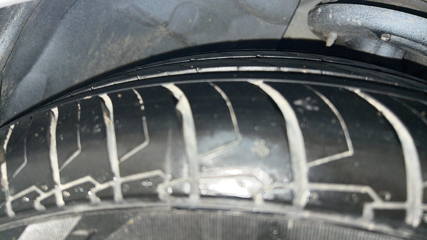 Used 2020 Ford Figo Aspire Titanium 1.2 Ti-VCT Petrol Manual tyres RIGHT FRONT TYRE TREAD VIEW