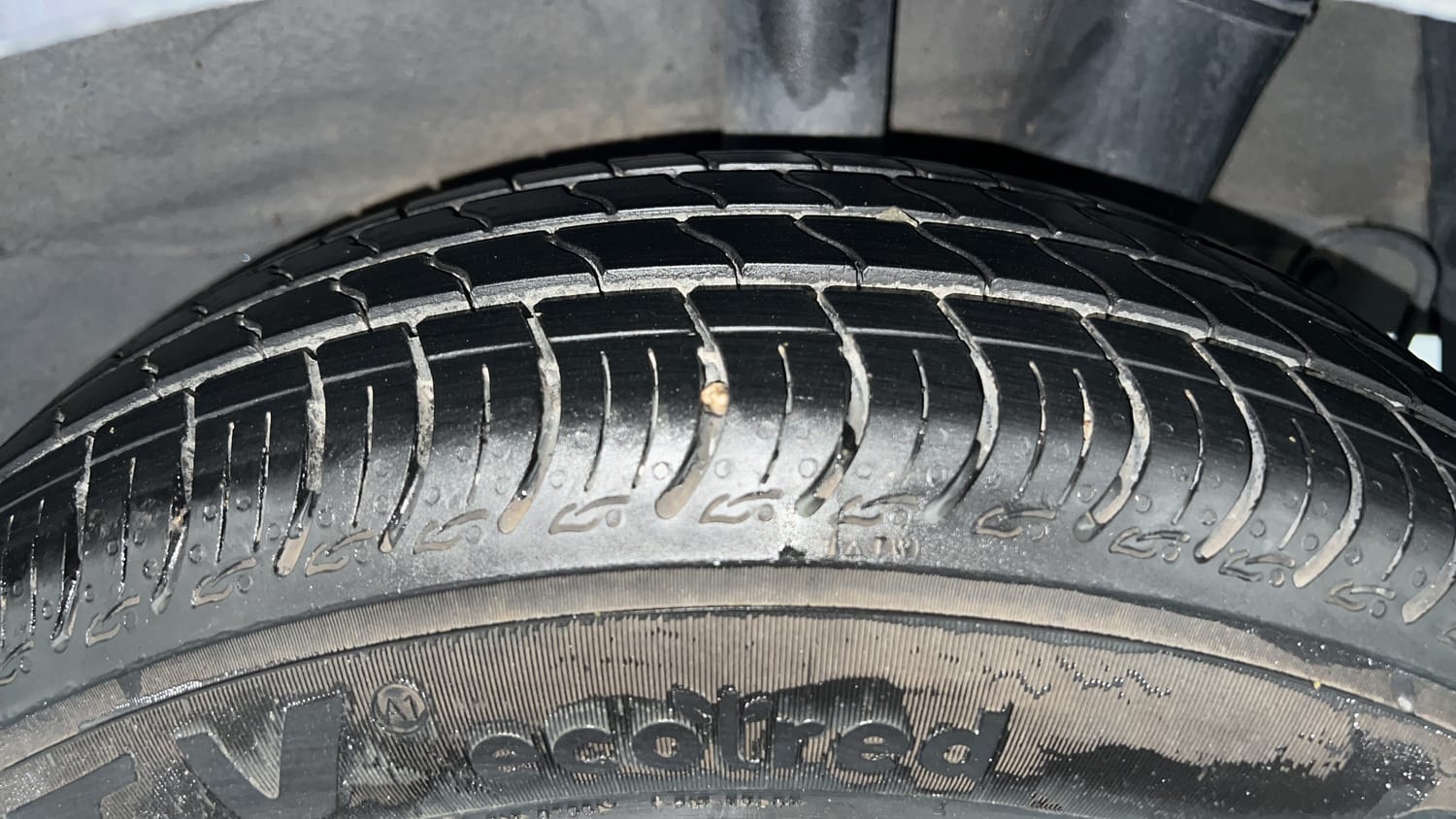Used 2014 Hyundai Grand i10 Magna 1.2 Kappa VTVT Petrol Manual tyres LEFT REAR TYRE TREAD VIEW