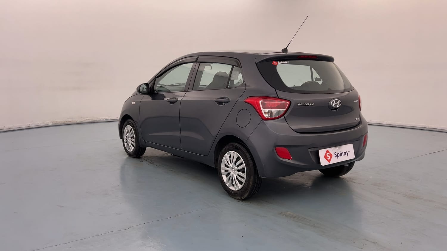Used 2014 Hyundai Grand i10 Magna 1.2 Kappa VTVT Petrol Manual exterior LEFT REAR CORNER VIEW
