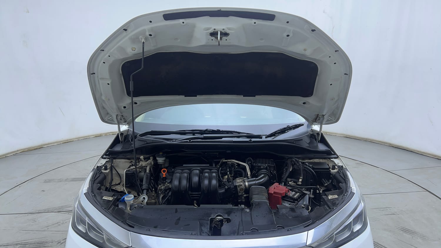 Used 2024 Honda City V Petrol MT Petrol Manual engine ENGINE & BONNET OPEN FRONT VIEW