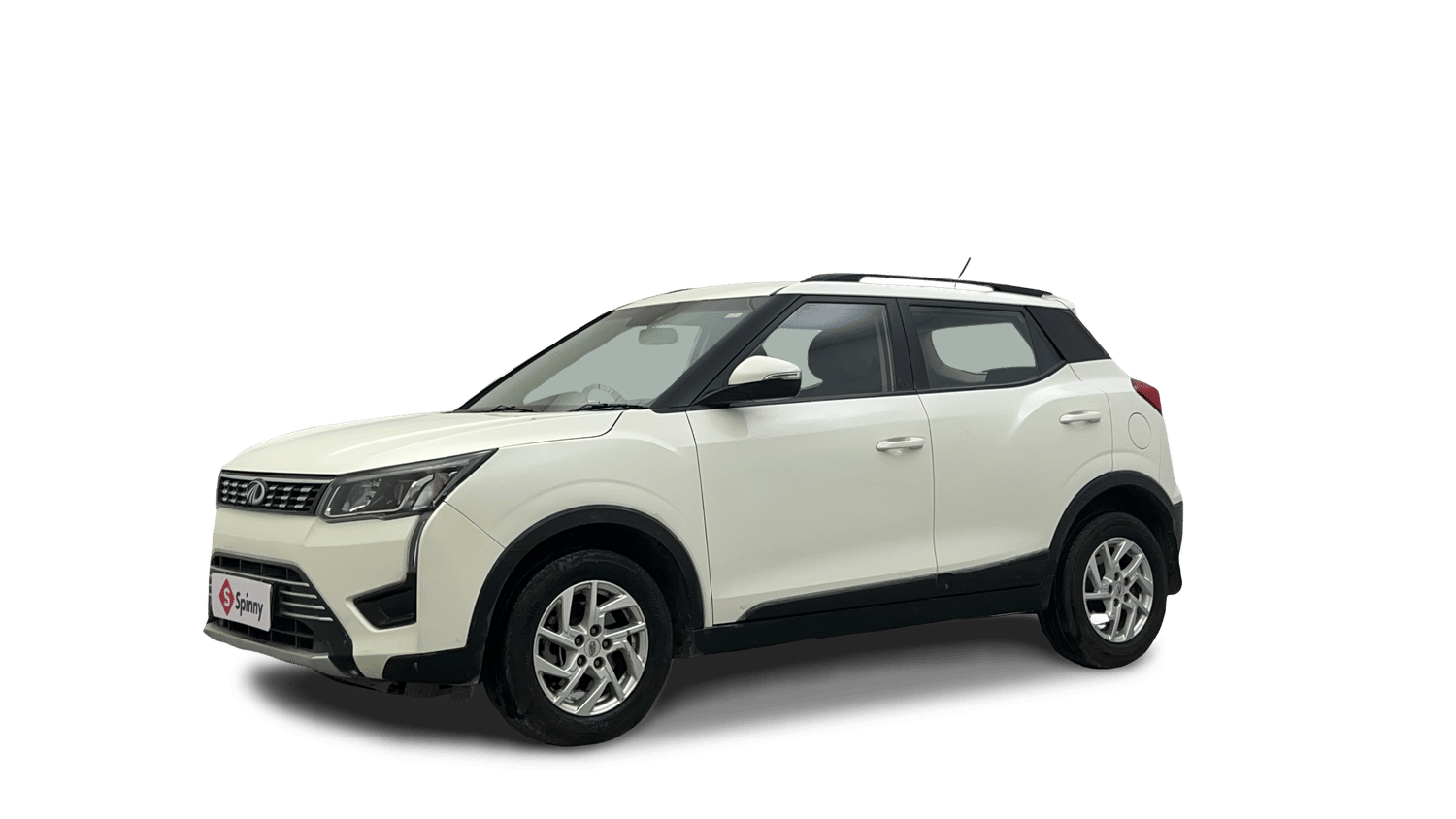 Used 2023 Mahindra XUV 300 W8 1.2 Petrol Petrol Manual Image