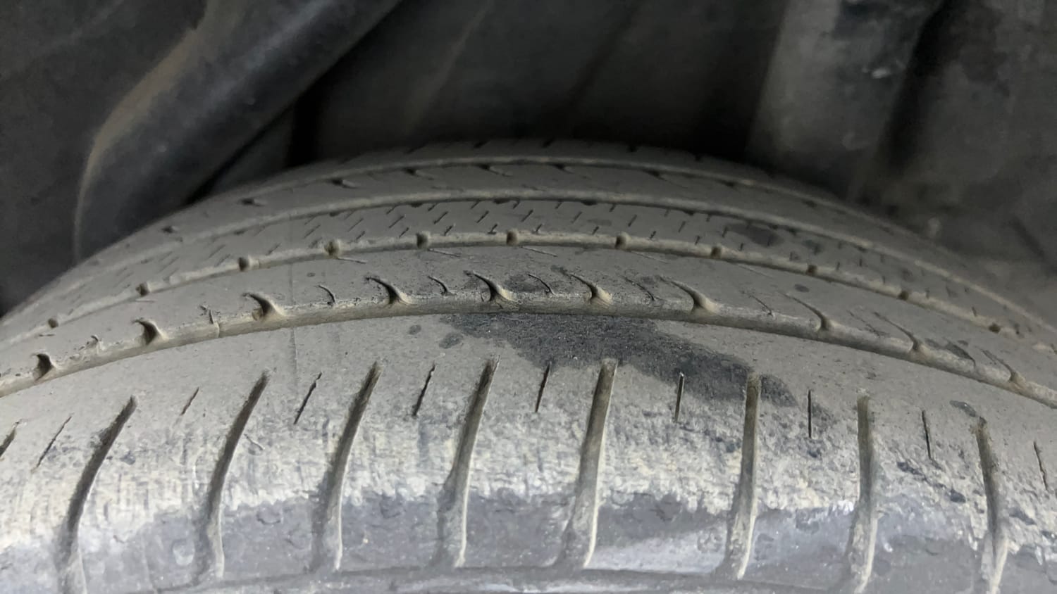 Used 2018 Hyundai Verna SX Plus 1.6 CRDi AT Diesel Automatic tyres LEFT REAR TYRE TREAD VIEW