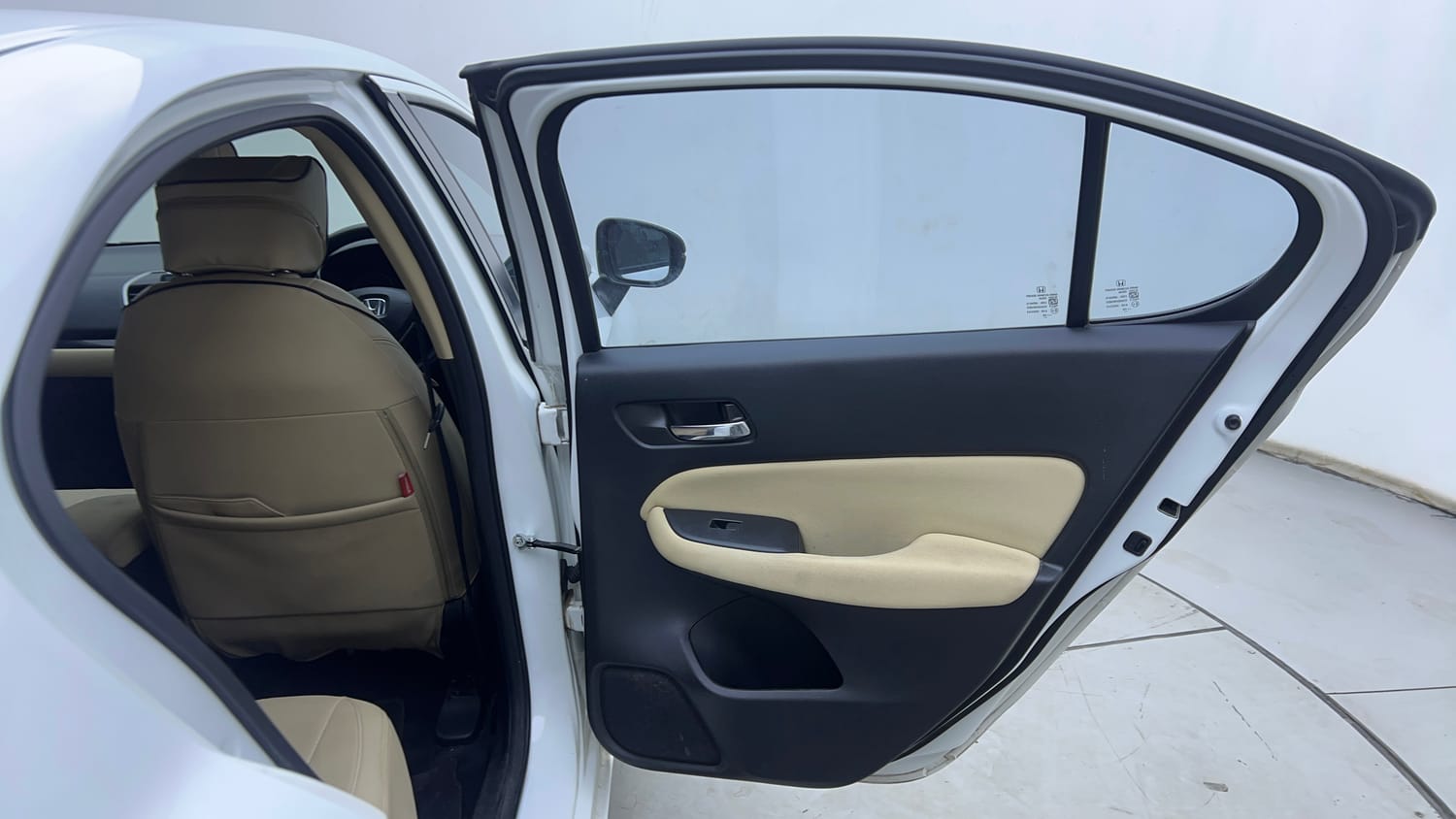 Used 2024 Honda City V Petrol MT Petrol Manual interior RIGHT REAR DOOR OPEN VIEW