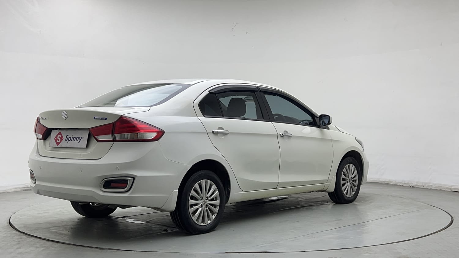 Used 2022 Maruti Suzuki Ciaz Zeta 1.5 Petrol Manual exterior RIGHT REAR CORNER VIEW