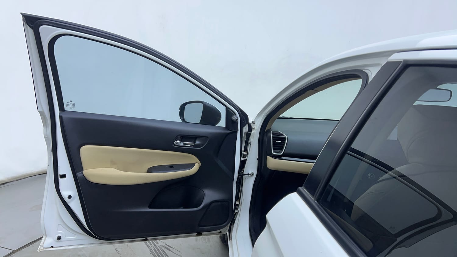 Used 2024 Honda City V Petrol MT Petrol Manual interior LEFT FRONT DOOR OPEN VIEW