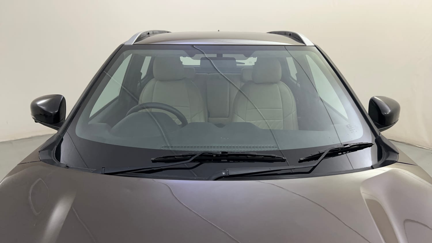 Used 2024 Nissan Magnite XV Premium Turbo Petrol Manual exterior FRONT WINDSHIELD VIEW