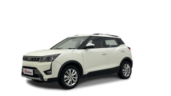 Used 2020 Mahindra XUV 300 1.5 W8 Diesel Manual Image