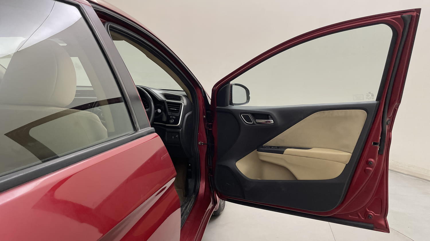 Used 2019 Honda City VX Diesel Diesel Manual interior RIGHT FRONT DOOR OPEN VIEW