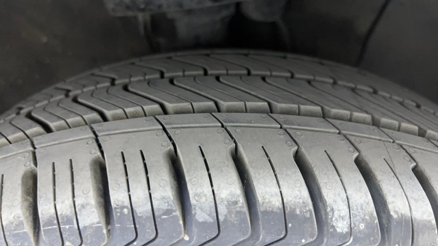 Used 2018 Hyundai Verna SX Plus 1.6 CRDi AT Diesel Automatic tyres RIGHT FRONT TYRE TREAD VIEW