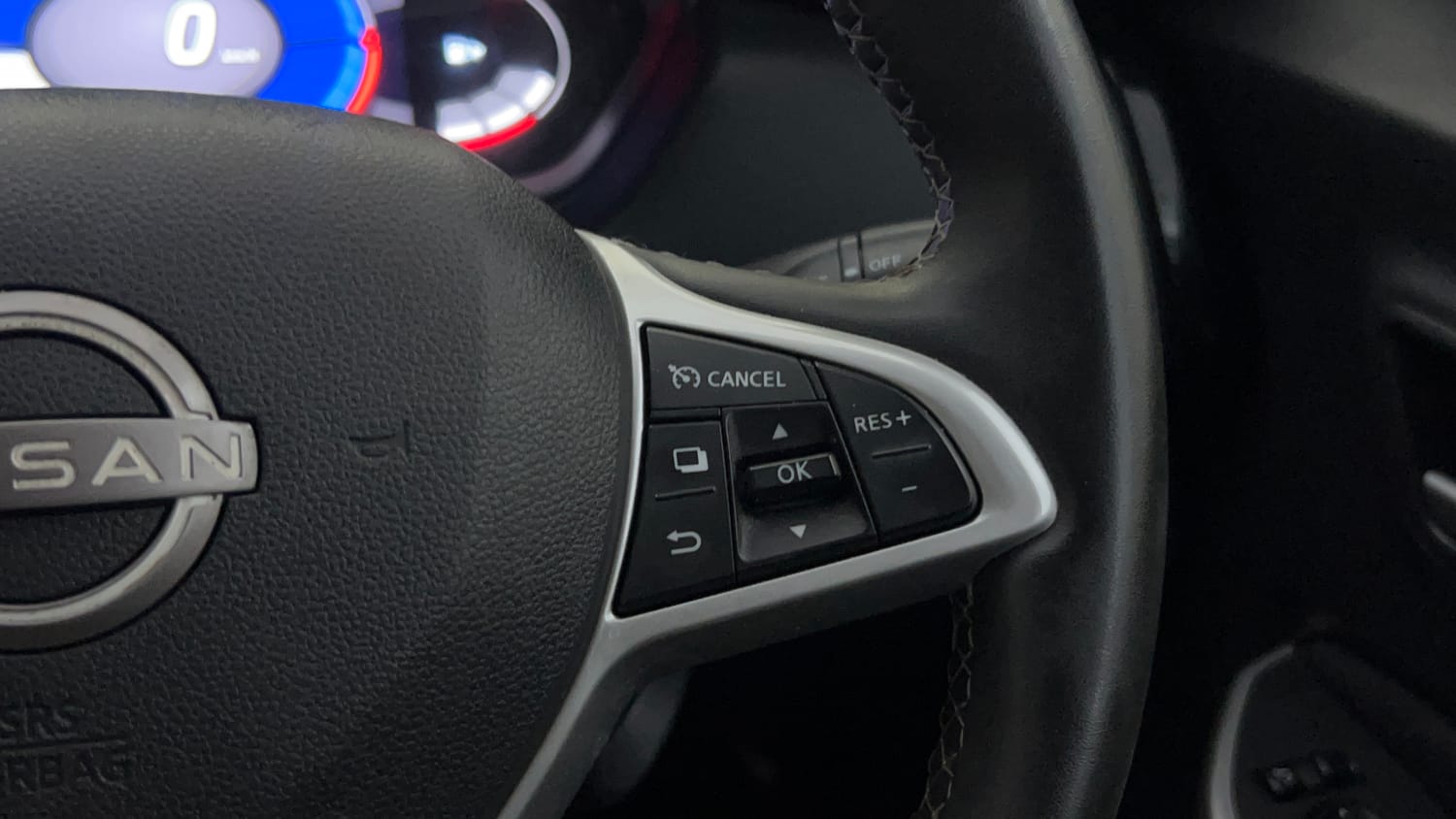 Used 2024 Nissan Magnite XV Premium Turbo Petrol Manual top_features Cruise control