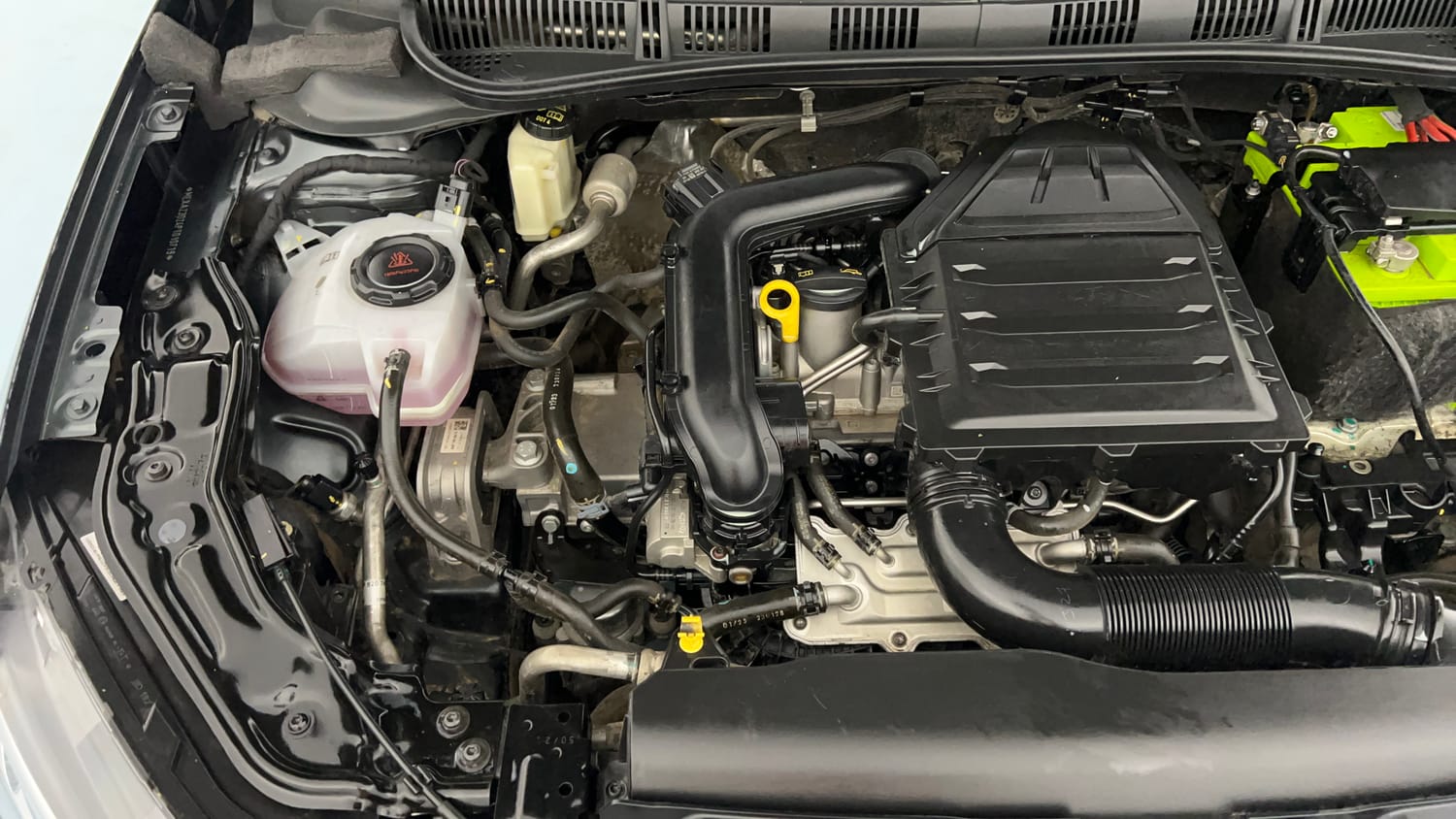 Used 2023 Volkswagen Virtus Topline 1.0 TSI MT Petrol Manual engine ENGINE RIGHT SIDE VIEW
