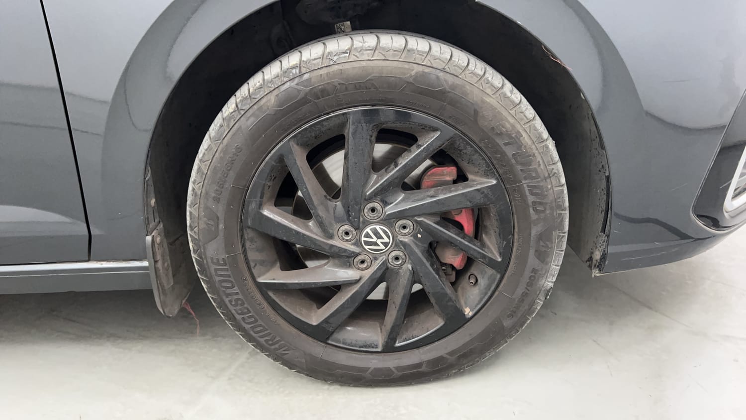 Used 2022 Volkswagen Virtus GT Plus 1.5 TSI EVO DSG Petrol Automatic tyres RIGHT FRONT TYRE RIM VIEW
