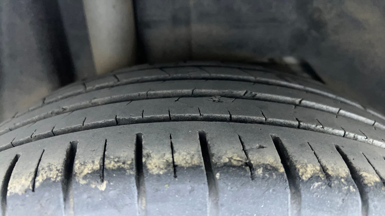 Used 2019 Ford Figo Aspire Titanium Plus 1.2 Ti-VCT Petrol Manual tyres RIGHT REAR TYRE TREAD VIEW