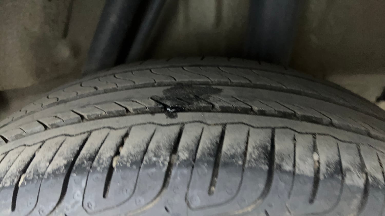 Used 2024 Honda City V Petrol MT Petrol Manual tyres LEFT REAR TYRE TREAD VIEW