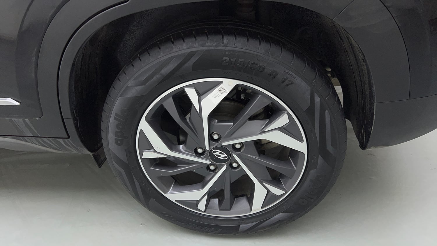Used 2023 Hyundai Creta SX (O) 1.5 Petrol IVT Petrol Automatic tyres LEFT REAR TYRE RIM VIEW