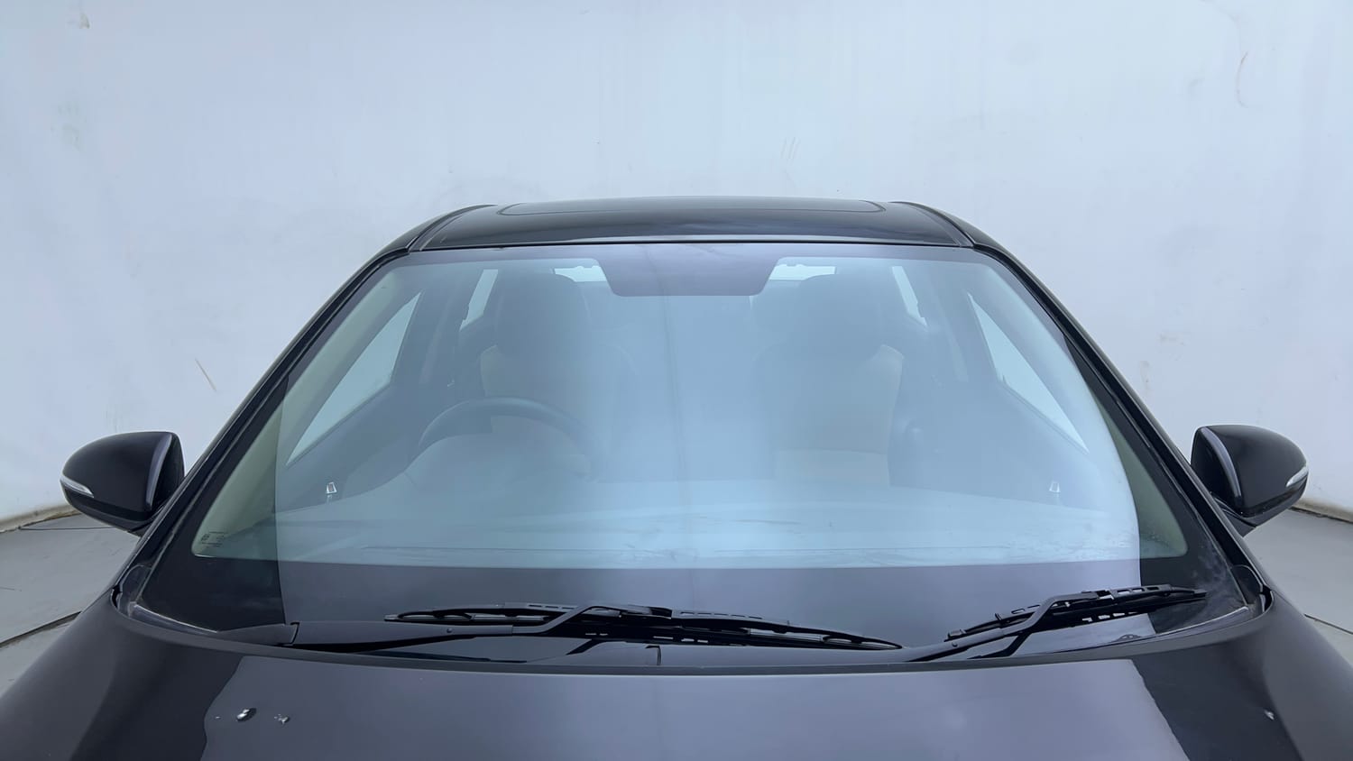 Used 2018 Hyundai Verna SX Plus 1.6 CRDi AT Diesel Automatic exterior FRONT WINDSHIELD VIEW