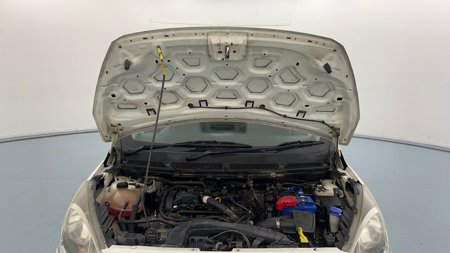 Used 2020 Ford Figo Aspire Titanium 1.2 Ti-VCT Petrol Manual engine ENGINE & BONNET OPEN FRONT VIEW