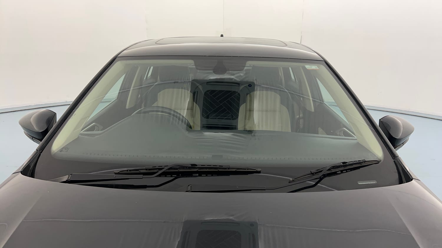 Used 2023 Volkswagen Virtus Topline 1.0 TSI MT Petrol Manual exterior FRONT WINDSHIELD VIEW