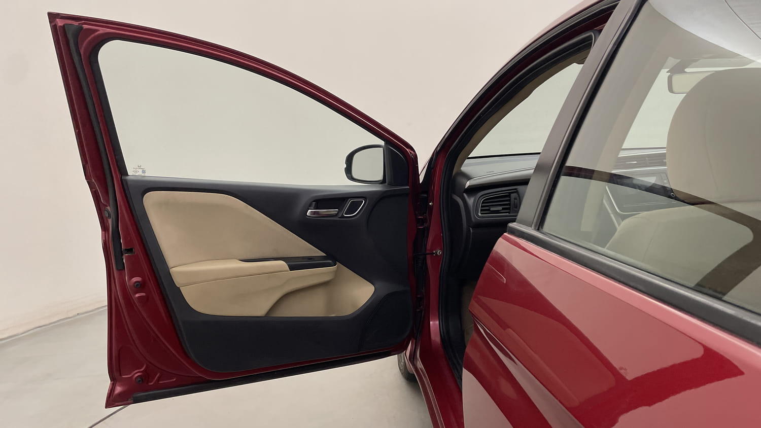 Used 2019 Honda City VX Diesel Diesel Manual interior LEFT FRONT DOOR OPEN VIEW