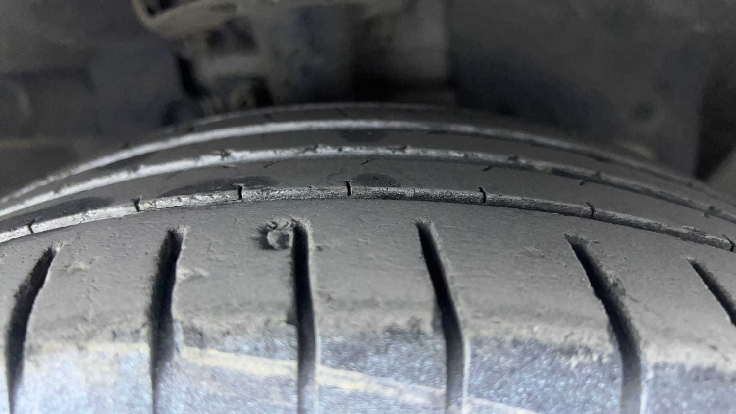 Used 2019 Ford Figo Aspire Titanium Plus 1.2 Ti-VCT Petrol Manual tyres RIGHT FRONT TYRE TREAD VIEW